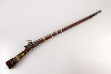 ΚΑΡΥΟΦΙΛΙΑ ΚΑΙ ΟΠΛΑ ΔΙΑΦΟΡΑ