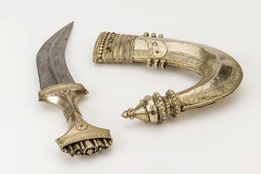 ΜΑΧΑΙΡΑ ΚΑΜΠΥΛΟΕΙΔΗΣ ΜΕΤΑ ΘΗΚΗΣ