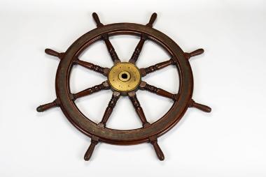 Tiller (Steering wheel).
