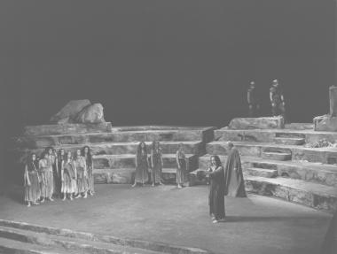 Βάκχες 1977
