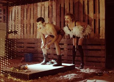 Είσαι σκοπός και γύρω σου χορεύουν τσοπανόσκυλα