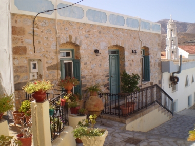 LETRI THEOLOGOU - OIL PRESS