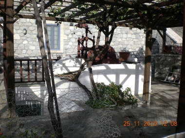 MANGANESE WELL OWNED BY KOUTOUZIS MICHALIS - WELL WITH TRADITIONAL WATER PUMPING MECHANISM