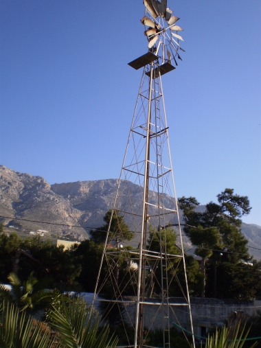 FRANGOPOULOS WINDMILL WELL - WATER PUMPING WELL WITH THE USE OF WIND ENERGY