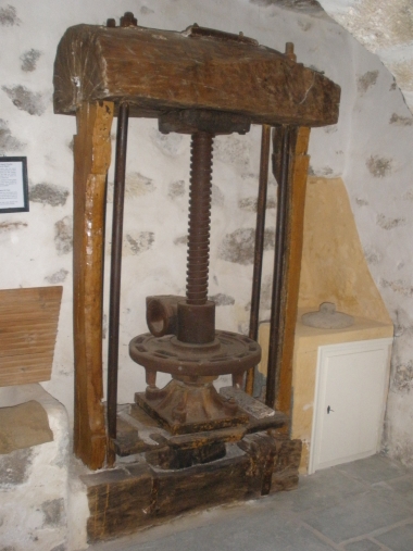 SOTIRIS HASKSAS OIL PRESS