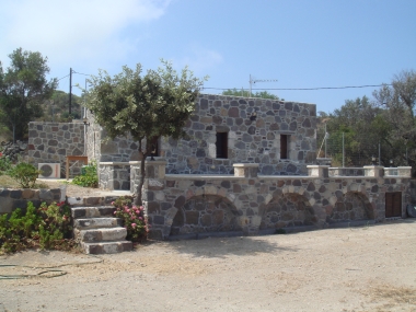APOSTROFI KASDAGLI- FARMHOUSE