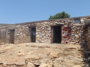 ΜΑΝΤΡΑ 