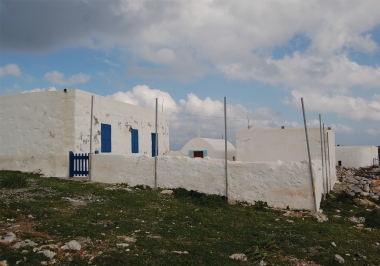 FACILITY OF PADDOCK POULARIANI- CHEESE FACTORY (CREAMERY)