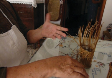 ANGELINA KALI KONTARATOU - BASKET WEAVING