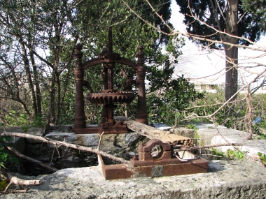 MANGANESE WELL MESIMERI