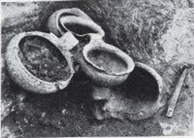 Κτερίσματα στον θαλαμοειδή τάφο Κεφαλόβρυσου