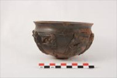 Σκύφος με μαινάδες