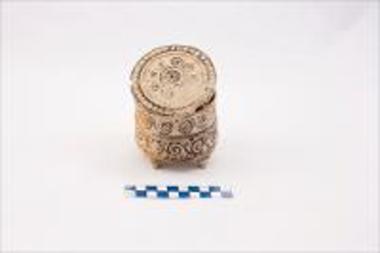 Πυξίδα με εσωτερικό αλάβαστρο