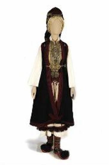 Γιορτινή γυναικεία ενδυμασία από το Σούλι Ηπείρου