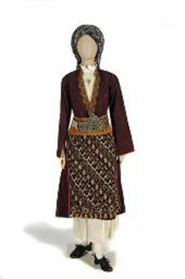 Γυναικεία ενδυμασία από το Σουφλί Θράκης