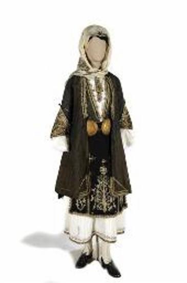 Ενδυμασία από τον Αλμυρό Βόλου