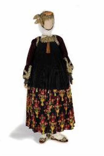 Νυφική φορεσιά από την Σκόπελο