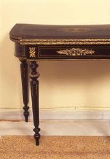 Κονσόλα από την οικία του Στέφανου Δραγούμη