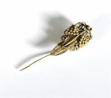 Καρφοβελόνα κεφαλόδεσμου από την Ύδρα