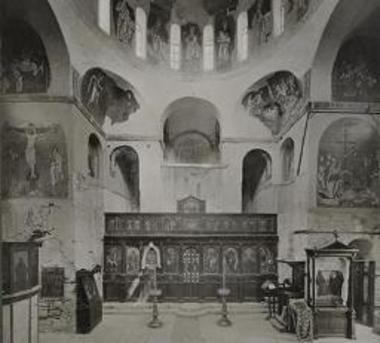Μονή Δαφνίου, το εσωτερικό του ναού