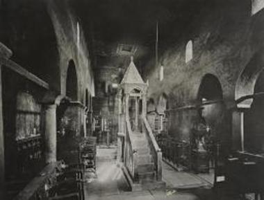 Εσωτερικό της Μητρόπολης στην Καλαμπάκα