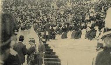 Ολυμπιακοί Αγώνες 1906. Οι βασιλείς της Ελλάδας και της Αγγλίας στην κερκίδα των επισήμων του Παναθηναϊκού Σταδίου