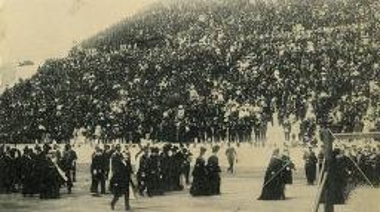 Ολυμπιακοί Αγώνες 1906. Άφιξη των βασιλέων της Ελλάδας και της Αγγλίας στο Παναθηναϊκό Στάδιο