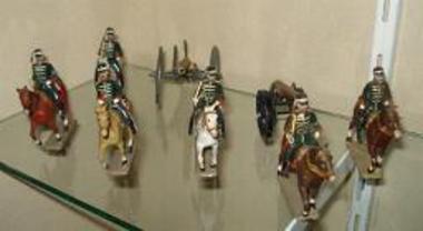 Μολυβένιο ομοίωμα σαλπιγκτή του ελληνικού ιππικού