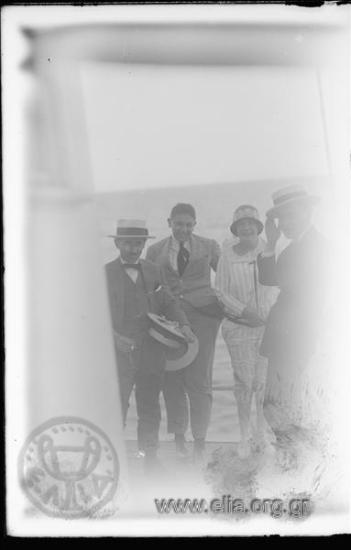 Korthi, company on a ship.