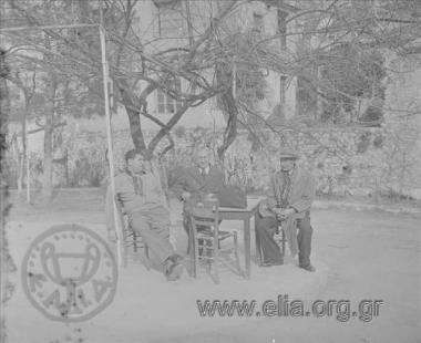 Αναύπαση στο καφενείο.