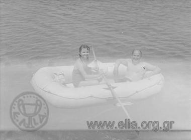 The N. Nikolaϊdis family.