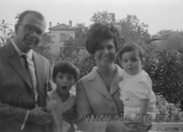 Apostolos (Lewis) Vafiadakis, Maria Vafiadakis and their children Michalis and Pantelis at Trocadero