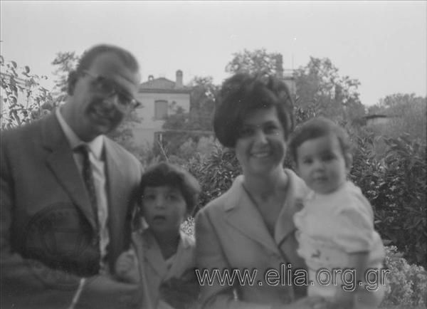 Apostolos (Lewis) Vafiadakis, Maria Vafiadakis and their children Michalis and Pantelis at Trocadero
