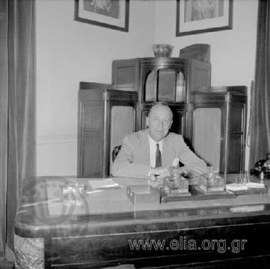 Σπύρος Θεοτόκης, υπουργός γεωργίας στην κυβέρνηση Καραμανλή.