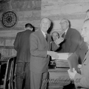 26 Φεβρουαρίου. Κατάθεση προϋπολογισμού στη Βουλή από τον υπουργό οικονομικών Σπύρο Θεοτόκη.