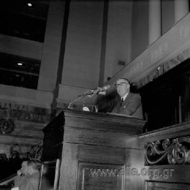 26 Φεβρουαρίου. Κατάθεση προϋπολογισμού στη Βουλή από τον υπουργό οικονομικών Σπύρο Θεοτόκη.