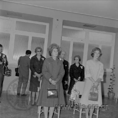 3 Δεκεμβρίου. Από την τελετή των εγκαινίων του νοσοκομείου Παίδων Αγία Σοφία, παρουσία της βασίλισας Φρειδερίκης.