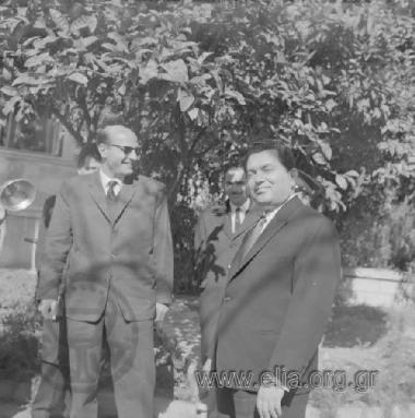 8 Νοεμβρίου. Ημέρα της ορκομωσίας της νέας κυβέρνησης Παπανδρέου.