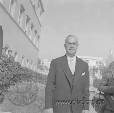 Centrist government after the election of February 16th . Ioannis Zigdis, Minister   of Industry.