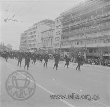 Στρατιωτική παρέλαση. Από την ορκωμοσία της κυβέρνησης Σπύρου Μαρκεζίνη.