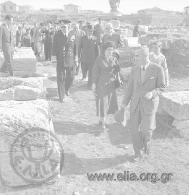 Επίσκεψη του πρόεδρου της Τουρκικής Δημοκρατίας, Τζελάλ Μπαγιάρ: ξενάγηση του Πρόεδρου και των βασιλέων στον αρχαιολογικό χώρο.