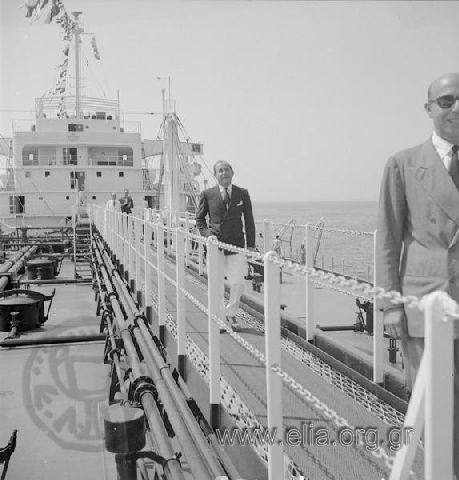 Επίσκεψη του βασιλικού ζεύγους Παύλου-Φρειδερίκης στο πλοίο 