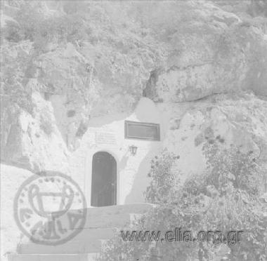 The entrance to the skete of Hosios Patapios, in the homonymous monastery.