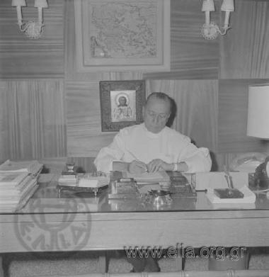 Ο καθηγητής Μαιευτικής και Γυναικολογίας του Πανεπιστημίου Αθηνών, Νικόλαος Λούρος.