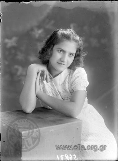 Portrait of a young woman.