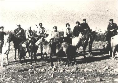 Ο Νίκος Καζαντζάκης και η Ελένη Σαμίου σε περιήγηση στον Καύκασο.