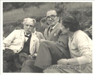 Ο Albert Schweitzer, ο Νίκος και η Ελένη Καζαντζάκη. 11 Αυγούστου.