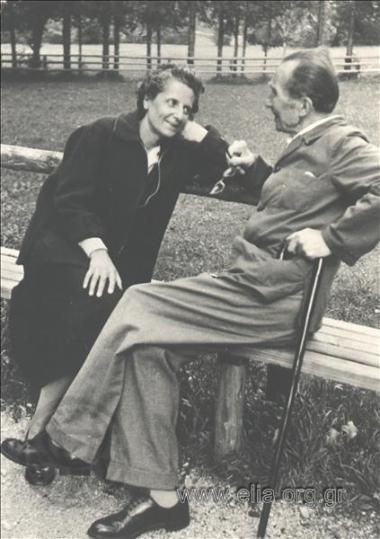 Η Ελένη και ο Νίκος Καζαντζάκης στο Bohinj. Φωτογραφία του Κίμωνα Φράιερ.