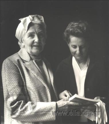 Η Charlotte Martinu και η Ελένη Καζαντζάκη τη χρονία που πρωτοπαίχτηκε στη Ζυρίχη η όπερα 