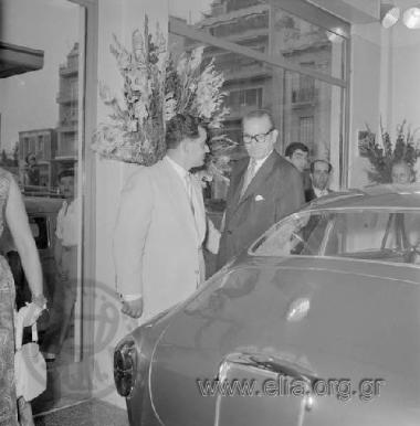 Εγκαίνια καταστήματος πώλησης οχημάτων.